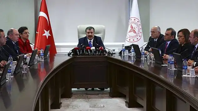 SAĞLIK BAKANLIĞI TARAFINDAN KARANTİNA SÜRESİNİN DÜŞÜRÜLME NEDENİ AÇIKLANDI