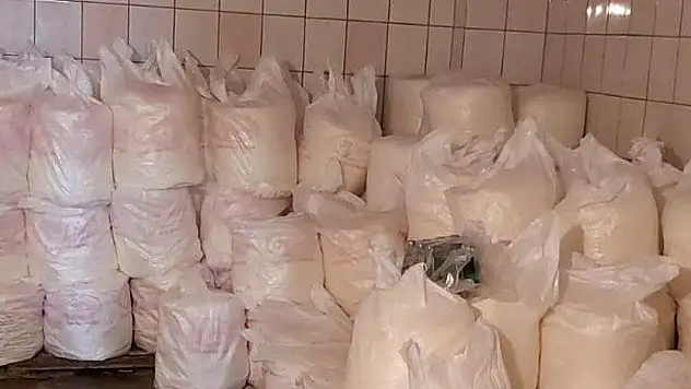 SAĞLIKSIZ SÜT ÜRÜNLERİ ÜRETEN FİRMAYA BASKIN