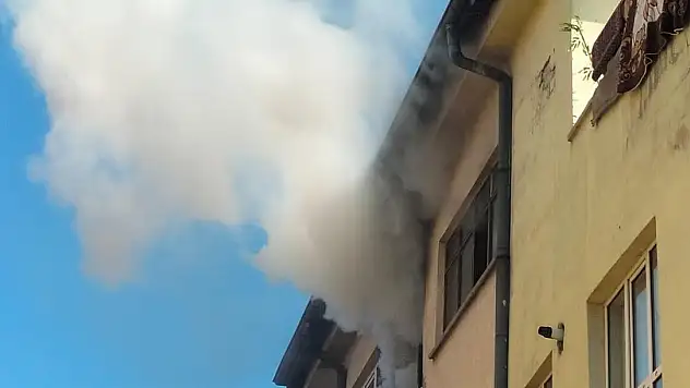 SAHABİYE'DE YANGIN: 6 KİŞİLİK AİLE ÖLÜMDEN DÖNDÜ