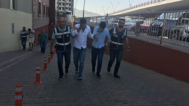 Sahte Altın ve Künye Satmaya Çalışan 3 Şahıs Yakalandı