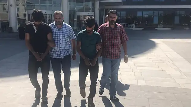 Sahte polisler tutuklandı