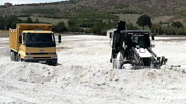 SALDA GÖLÜ'NDE ORTAYA ÇIKAN GÖRÜNTÜLER TOKİ'Yİ HAREKETE GEÇİRDİ