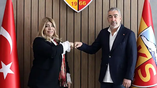 SAMET AYBABA RESMEN KAYSERİSPOR'DA
