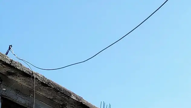 Şanlıurfa'da pes dedirten olay: Kaçak elektrikle araç şarj istasyonu