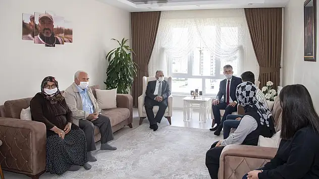 ŞEHİT AİLELERİNE ANLAMLI ZİYARET