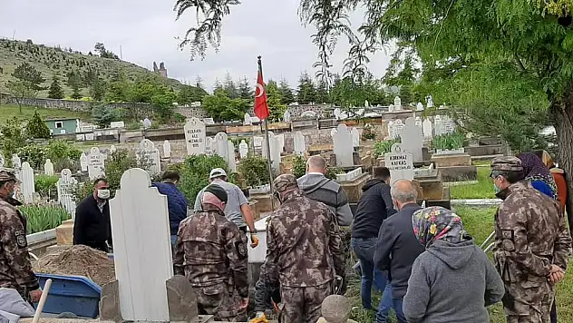 ŞEHİT BABASINA, ÖZEL HAREKATÇILARDAN ÖZEL VEFA