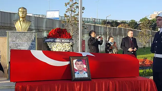 ŞEHİT POLİS MEMLEKETİNE UĞURLANDI