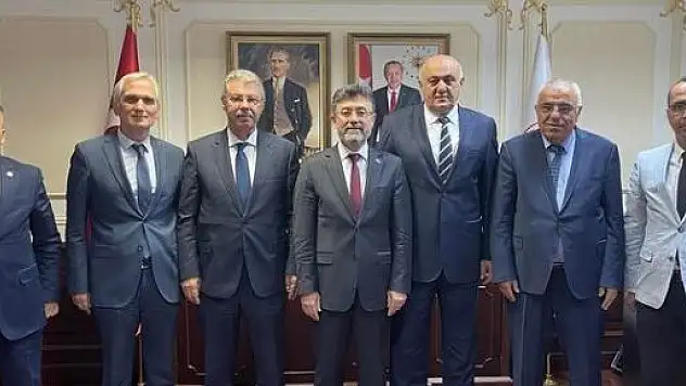 SEKTÖRÜN TEMSİLCİLERİ BAKANLIKTA BULUŞTU