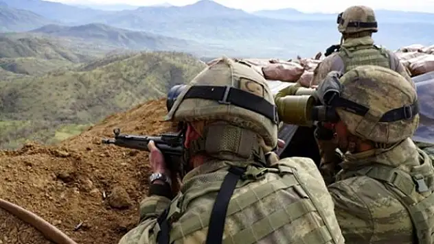 ŞEMDİNLİ'DE 6 TERÖRİST ETKİSİZ HALE GETİRİLDİ