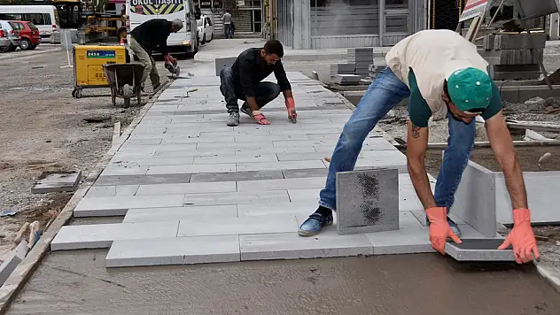SERÇEÖNÜ MAHALLESİ YENİLENİYOR
