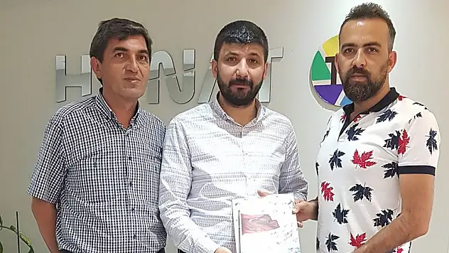 SEVDAM AY YILDIZ'IN MİMARI HUNAT TV'DE