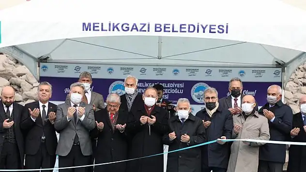 ŞEVKET BAHÇECİOĞLU CADDESİ AÇILDI