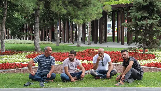 SEYYAR SATICILARDAN 'YASAK' İSYANI