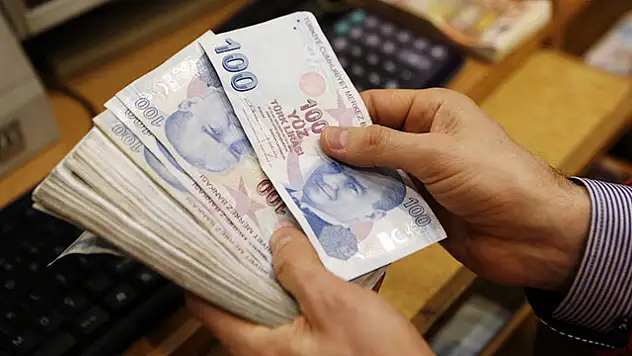 Sigortasız yaşlılara 1603 TL maaş
