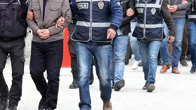SINAV SORULARINI SIZDIRAN 40 FETÖ'CÜ HAKKINDA GÖZALTI!