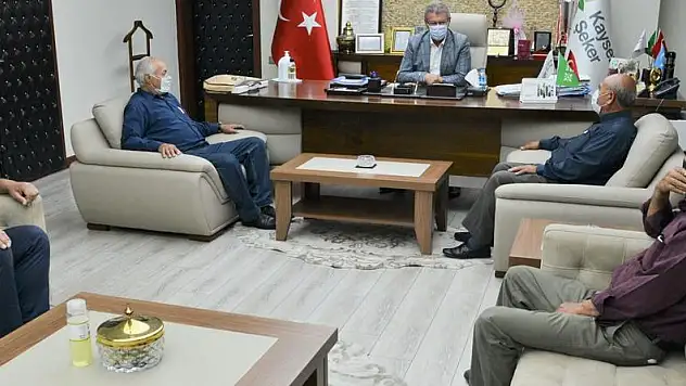 SİVAS VE DEVELİ'DEN BAŞKAN AKAY'A ZİYARET