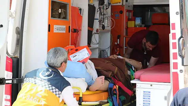 Sivas'ta Trafik Kazası: 2'si Ağır 4 Yaralı!
