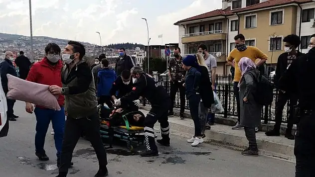 SOKAK ORTASINDA TARTIŞTIĞI KAYINBİRADERİNİ ÖLDÜRDÜ