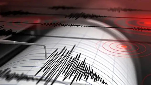 SON DAKİKA! ANTALYA'DA 4,3 BÜYÜKLÜĞÜNDE DEPREM OLDU