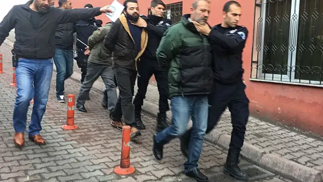 Sosyal medyadan terör örgütü propagandası yapanlar yakalandı