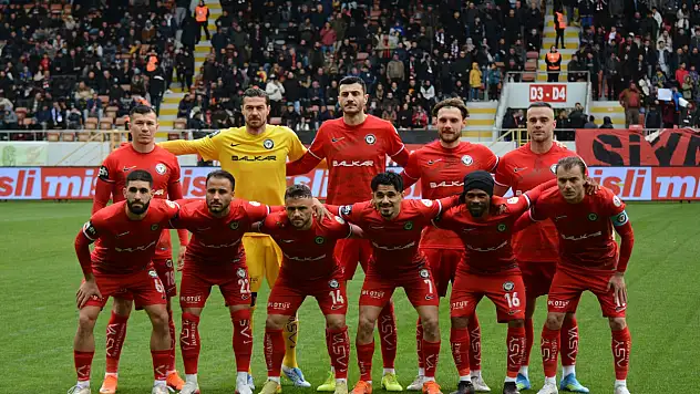 Süper Lig'e yükselen son takım belli oldu