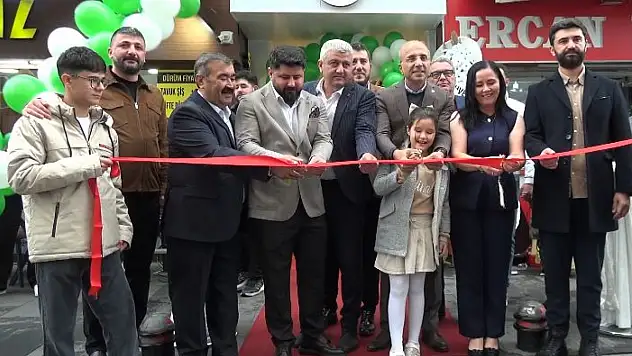 Tahsin Ağa Yemen Kahvesi Hunat'ta hizmete açıldı