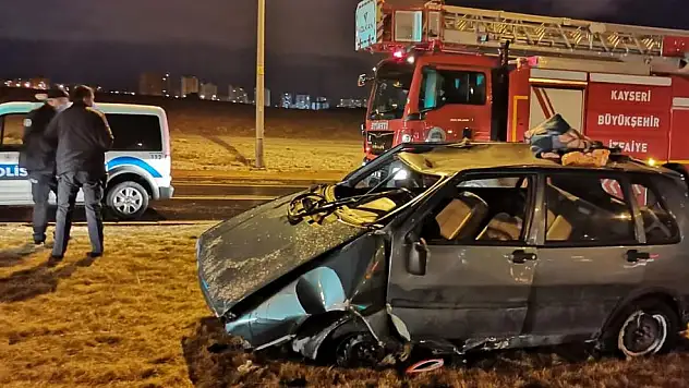 TAKLA ATAN OTOMOBİLDEN SAĞ ÇIKTI