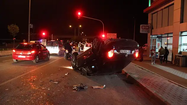 Takla atan otomobilin sürücüsü kaza yerinden kaçtı