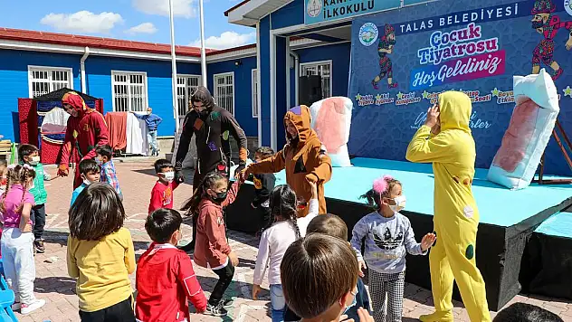 TALAS'IN ETKİNLİĞİ 'ABİ ÇOK GÜZEL BİŞEY BU!' DEDİRTTİ