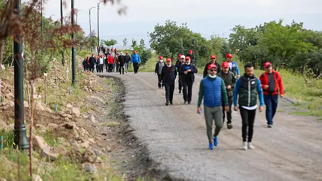 TALAS'TA 'DÜNYA ÇEVRE GÜNÜNDE' DOĞA YÜRÜYÜŞLERİ BAŞLADI