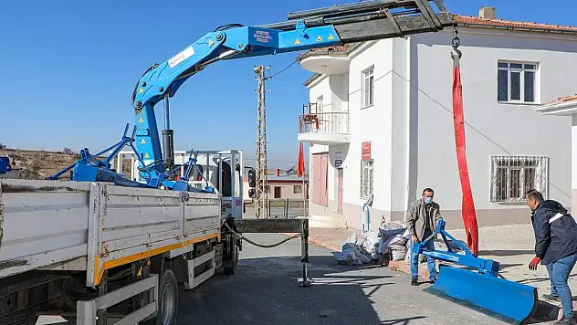 TALAS'TAN KIRSALA KAR KÜREME TESVİYE BIÇAĞI