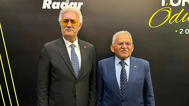 Tamer Karadağlı: Kayseri'de tiyatroya ilgi her geçen gün artıyor