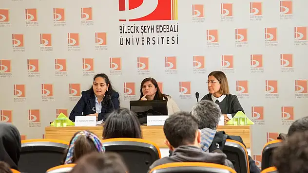 TARİHE YÖN VEREN 'TÜRK KADINLARI' ANLATILDI
