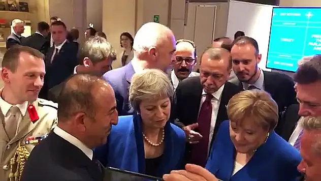 Tarihi maçı İngiliz Başbakanıyla birlikte izleyen Erdoğan espriyi patlattı