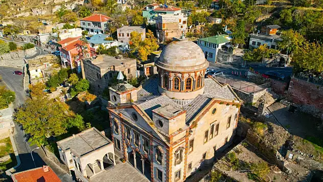 Tarihin izi Yaman Dede camii