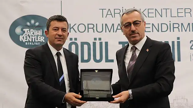 TARİHİNE SAHİP ÇIKAN BÜYÜKŞEHİR'E JÜRİ ÖZEL ÖDÜLÜ