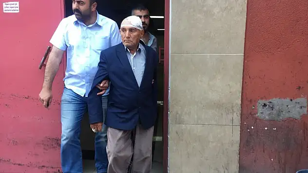 Tartıştığı karısını bıçaklayarak öldürdü