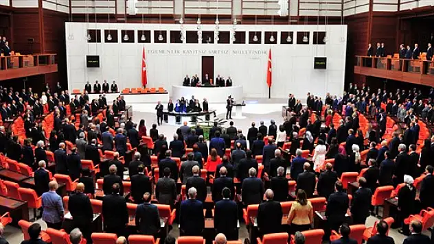 TBMM'DE KOMİSYON GÖREV DAĞILIMLARI BELLİ OLDU