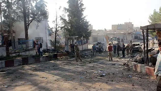 TEL ABYADDA BOMBA YÜKLÜ ARAÇ PATLADI