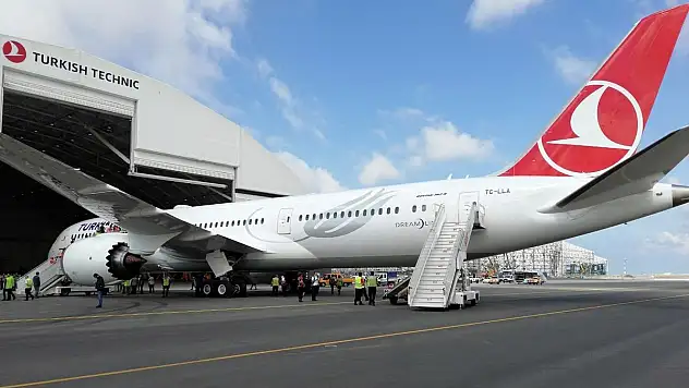 THY'nin 'Rüya' uçağı, ilk tarifeli seferi için gün sayıyor