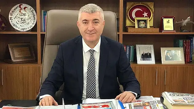 TOK 'BABA, AİLENİN TEMEL DİREĞİDİR'