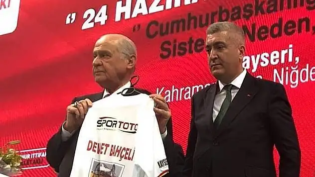 TOK'TAN AKŞENER'E ZEHİR ZEMBEREK SÖZLER