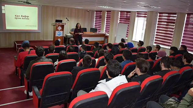 Tomarza'da öğrencilere 'Bir damla kan bin can' eğitimi