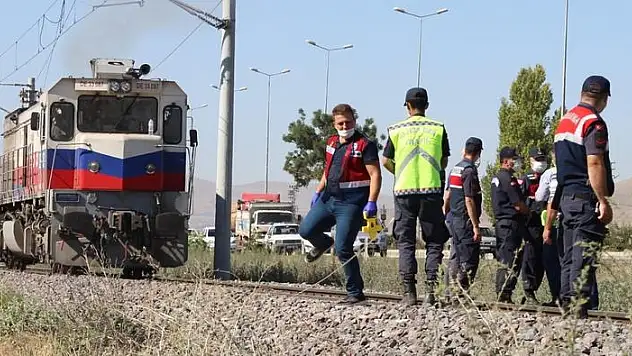 TREN RAYLARINDA FACİA