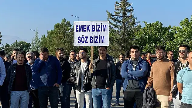 TÜRK HARB-İŞ SENDİKASI'NDAN OTURMA EYLEMİ
