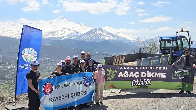 Türk Sağlık-Sen Kayseri, Talas'ta fidan dikerek geleceğe nefes oldu