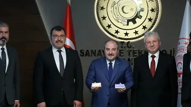 TÜRKİYE, COVİD-19'A KARŞI YERLİ İLACINI ÜRETTİ