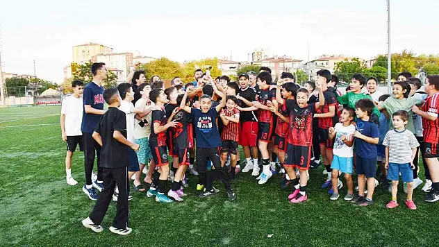 U13 Ligi'nde şampiyon Fatih Yurt SK oldu
