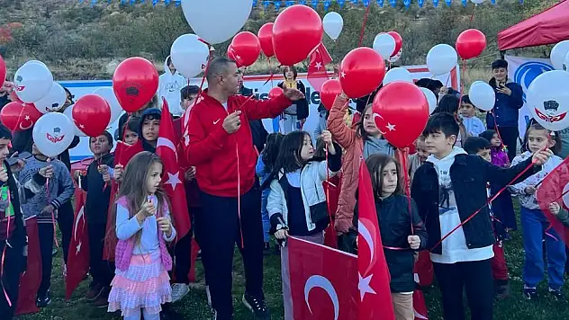 ÜLKÜ OCAKLARI'NDAN 99'UNCU YILA ÖZEL 29 EKİM ETKİNLİĞİ