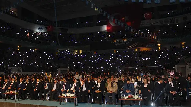 Ülkücüler 'Sevdamız Türkiye' gecesinde buluştu